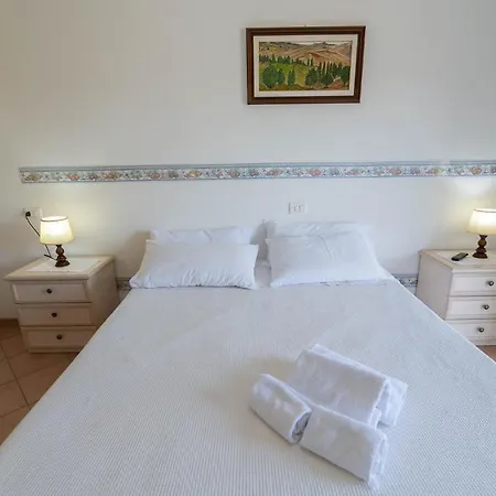 Poggio Delle Rose Tuscany Relais Apartment